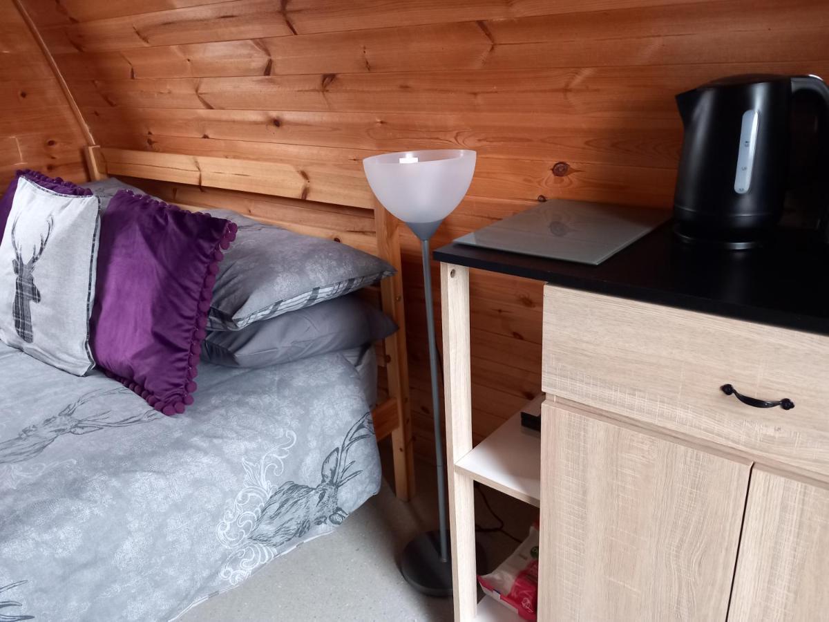 Hillside Camping Pods And Shepherd'S Hut Wick  Bilik gambar